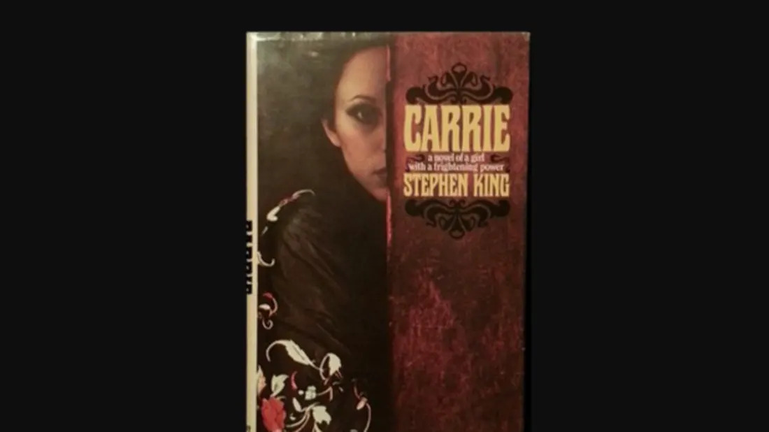 Carrie by King, Stephen: Very Good Paperback (1975)