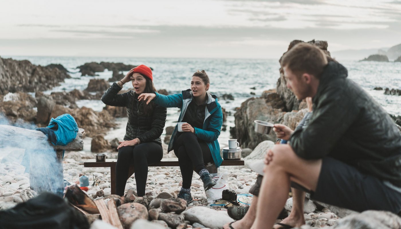 friends-on-beach_h.jpg