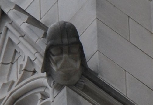 Darth_Vader_Gargoyle_2008.jpg