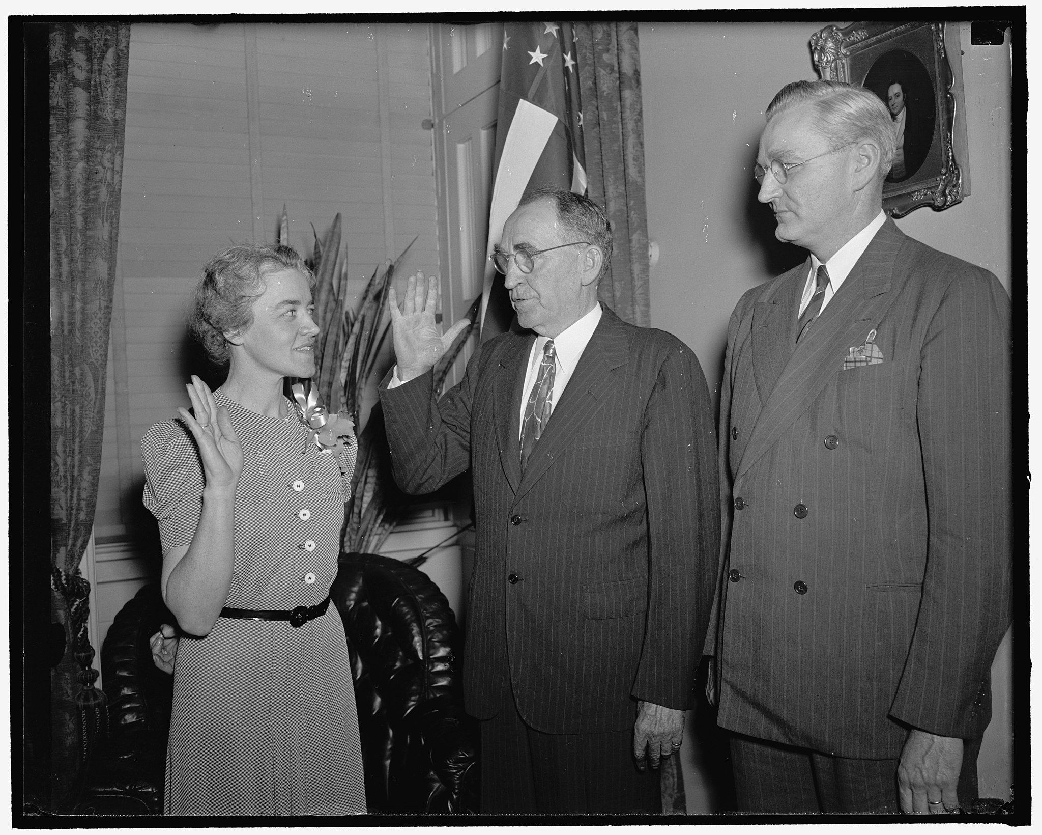 Margaret_Chase_Smith_follows_in_husband's_footsteps._Washington,_D.C.,_June_10._Margaret_Chase_Smith,_wife_of_the_late_Rep._Clyde_Smith,_Republican,_of_Maine,_was_sworn_in_today_to_fill_the_LCCN2016877730.jpg