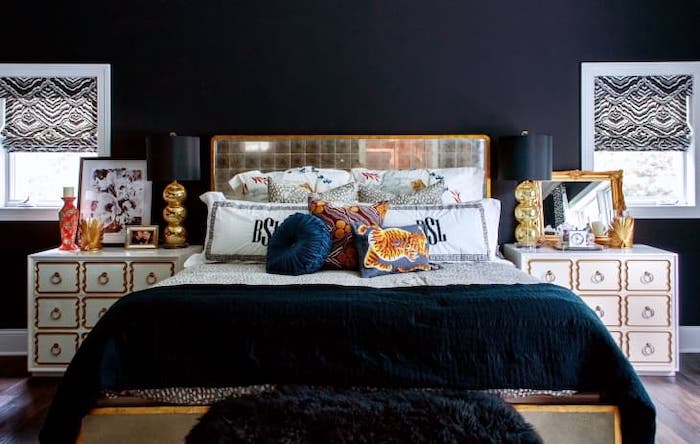 at_house tours_2019-12_Leslie S_masterbedroom2b.jpg