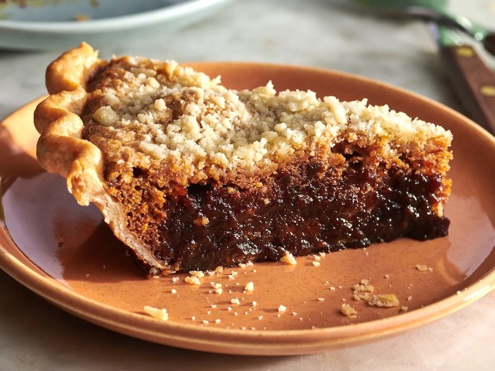slice of shoofly pie